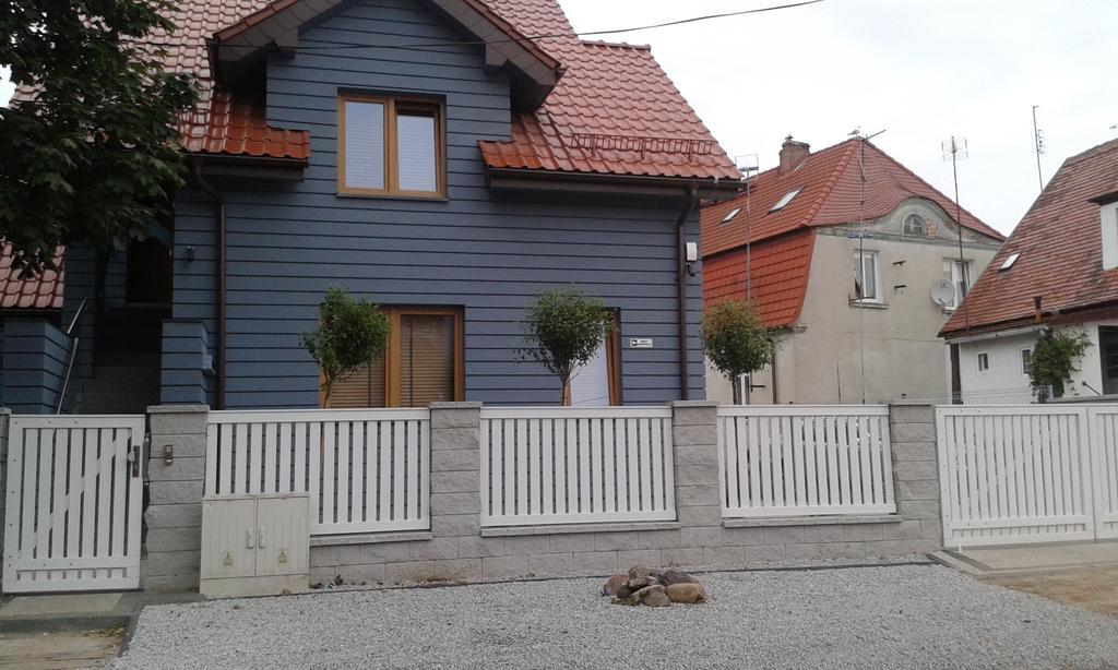 Dom Wakacyjny Solano Ustka Bagian luar foto